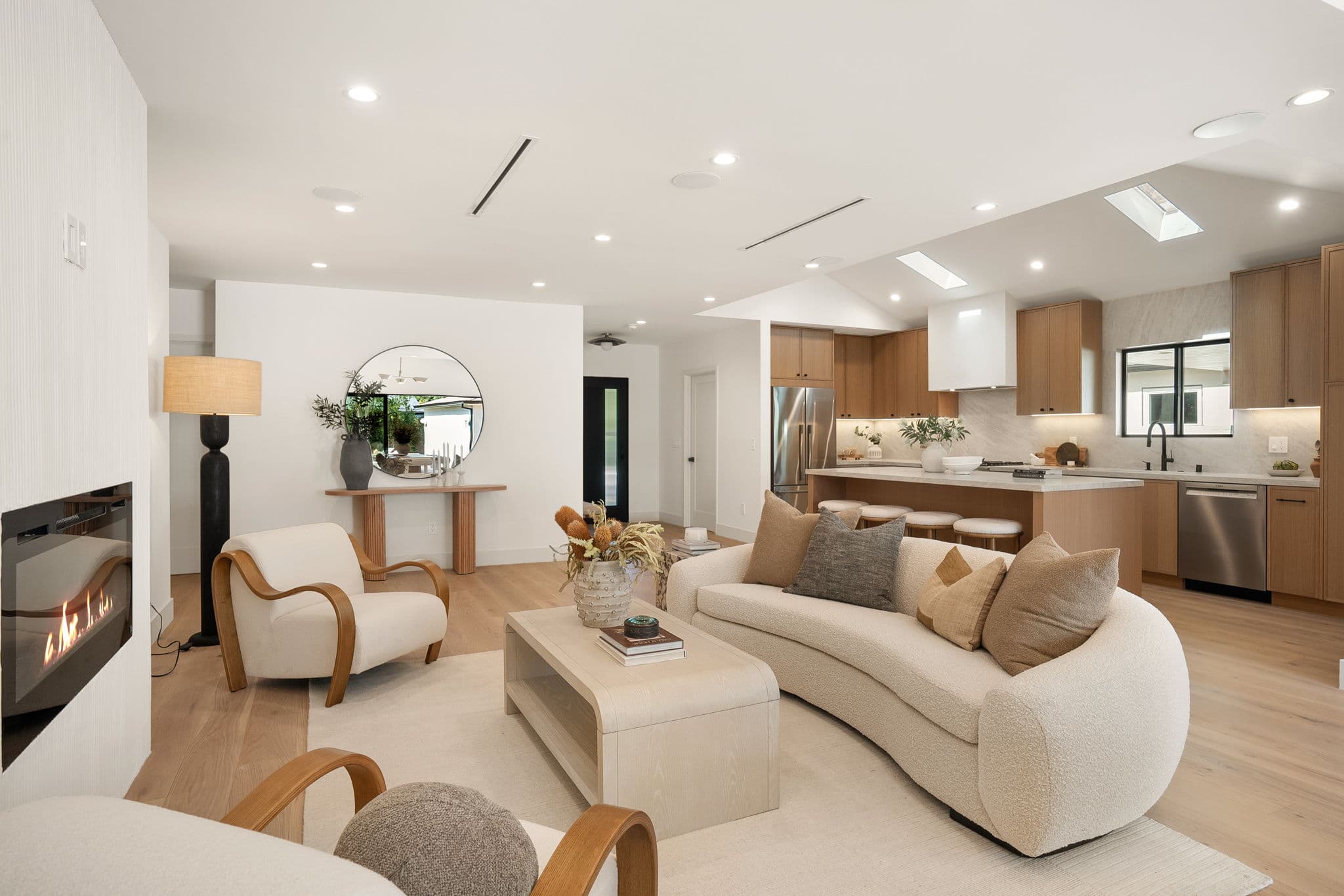 5444 Morella Avenue 20