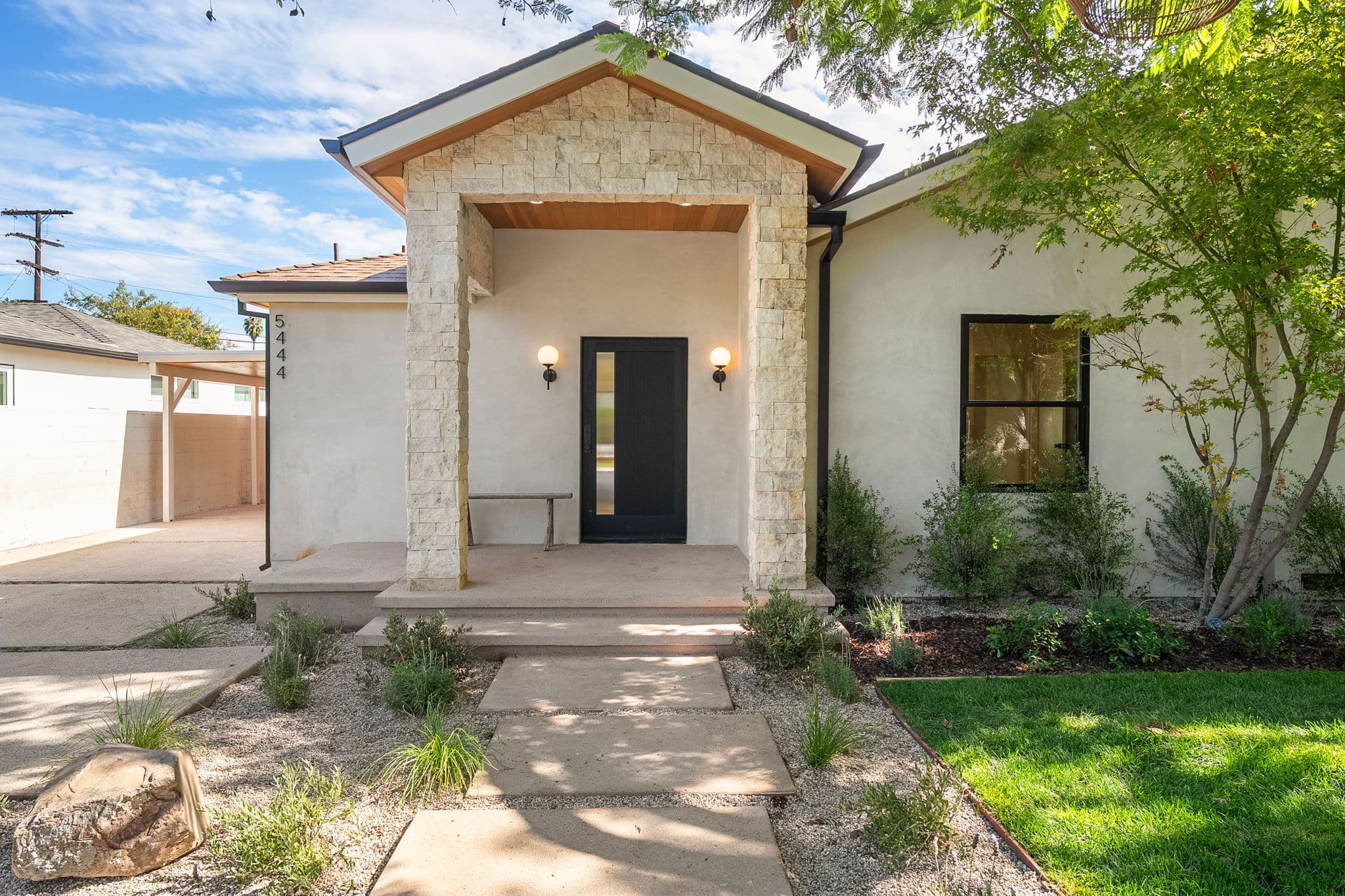 5444 Morella Avenue 6