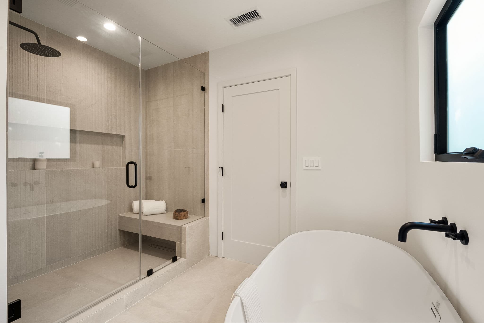 5444 Morella Avenue 64