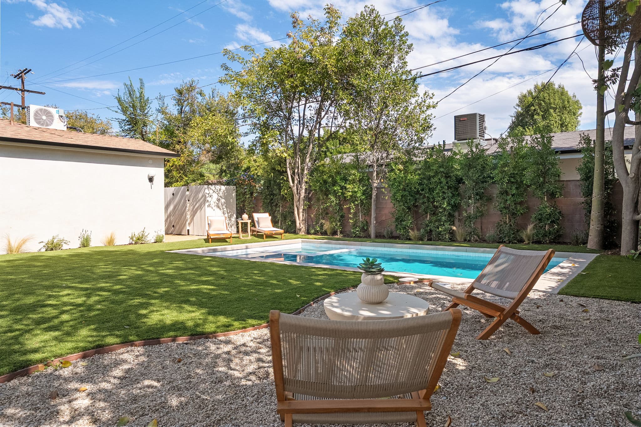 5444 Morella Avenue 70