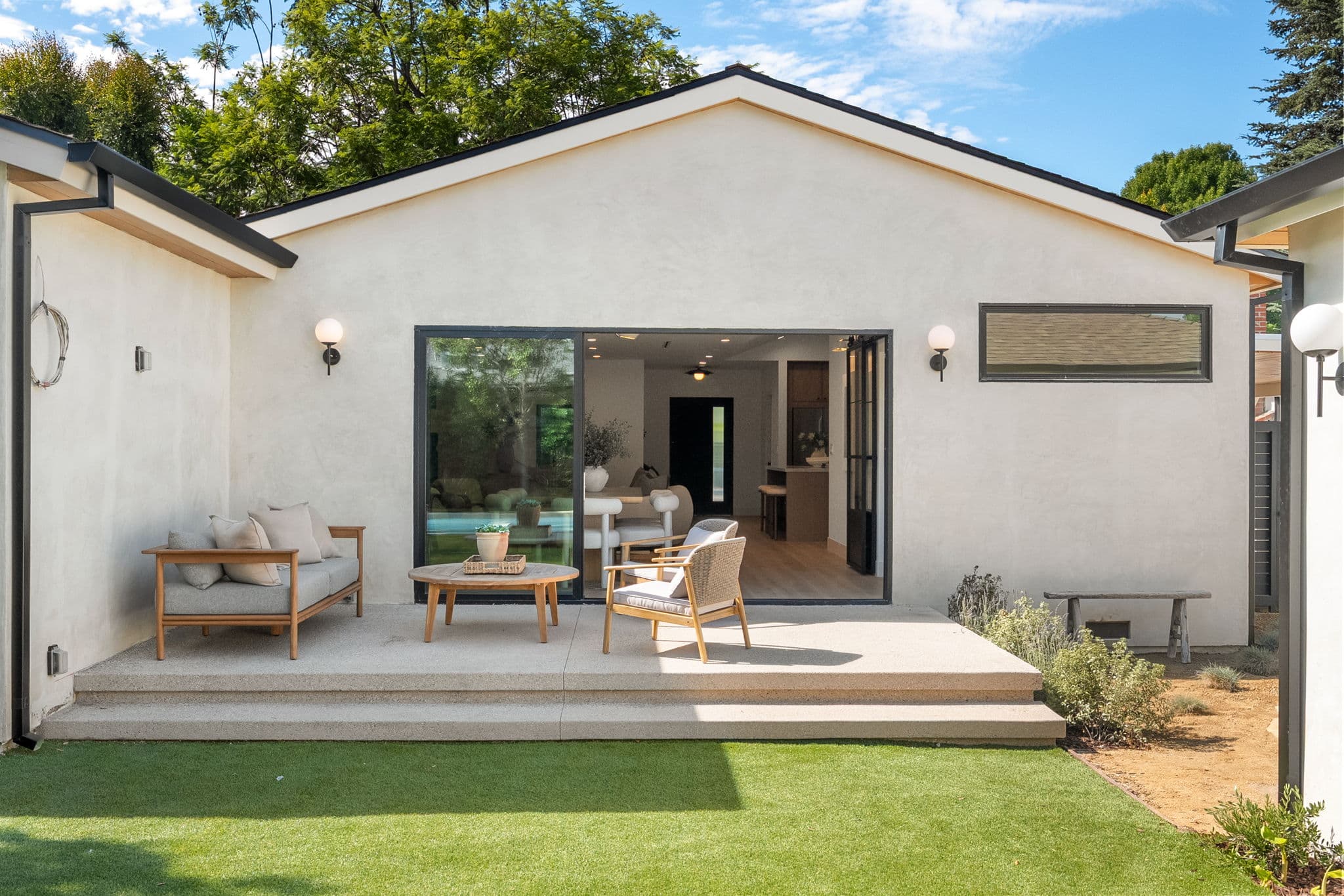 5444 Morella Avenue 74