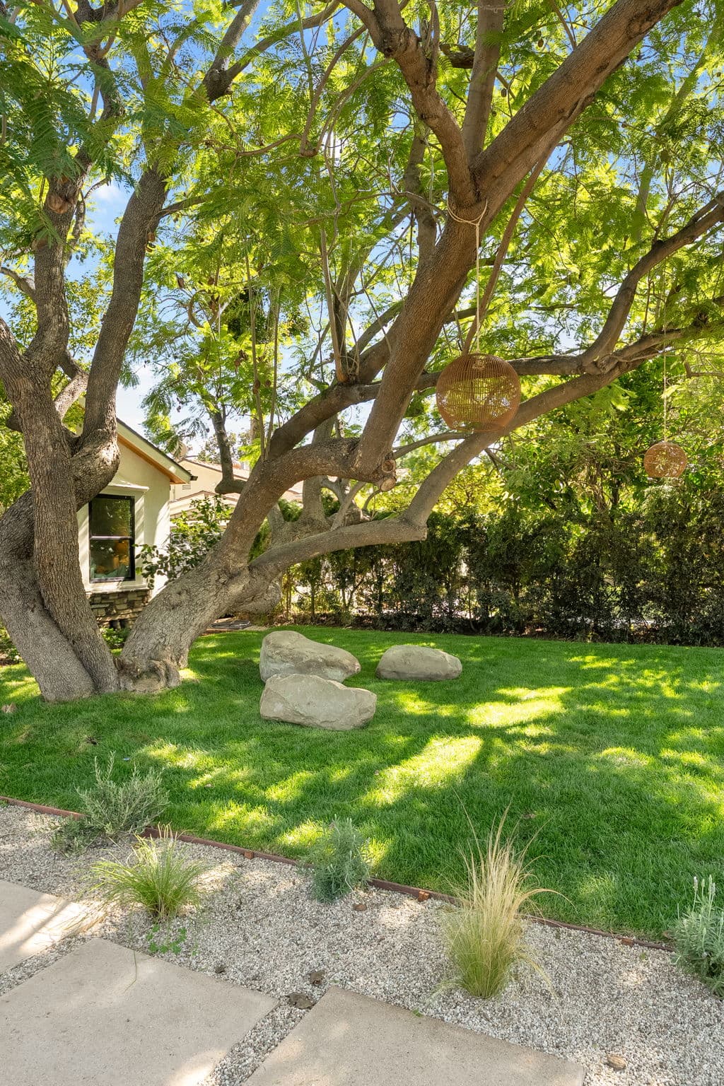 5444 Morella Avenue 75