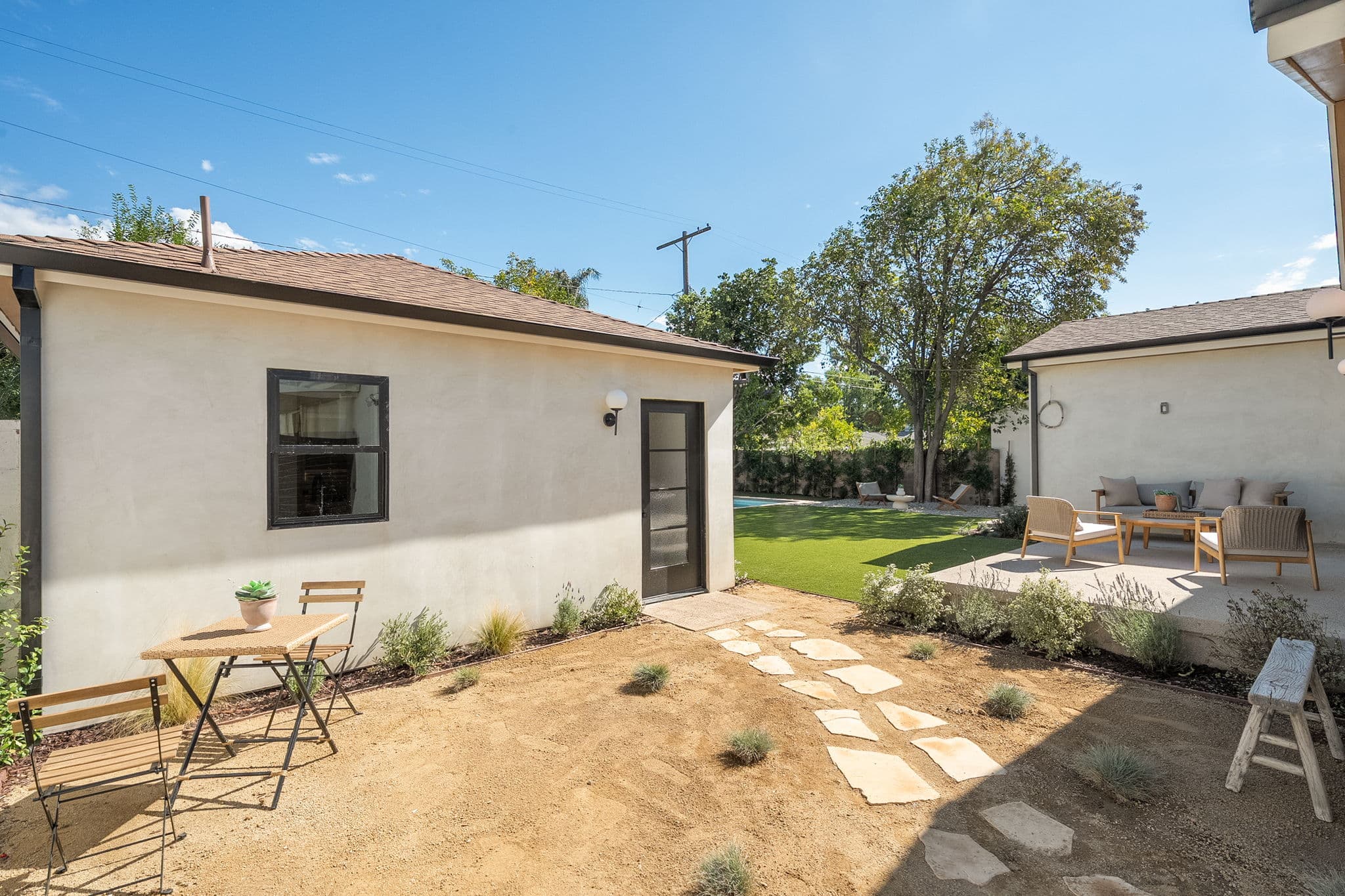 5444 Morella Avenue 79