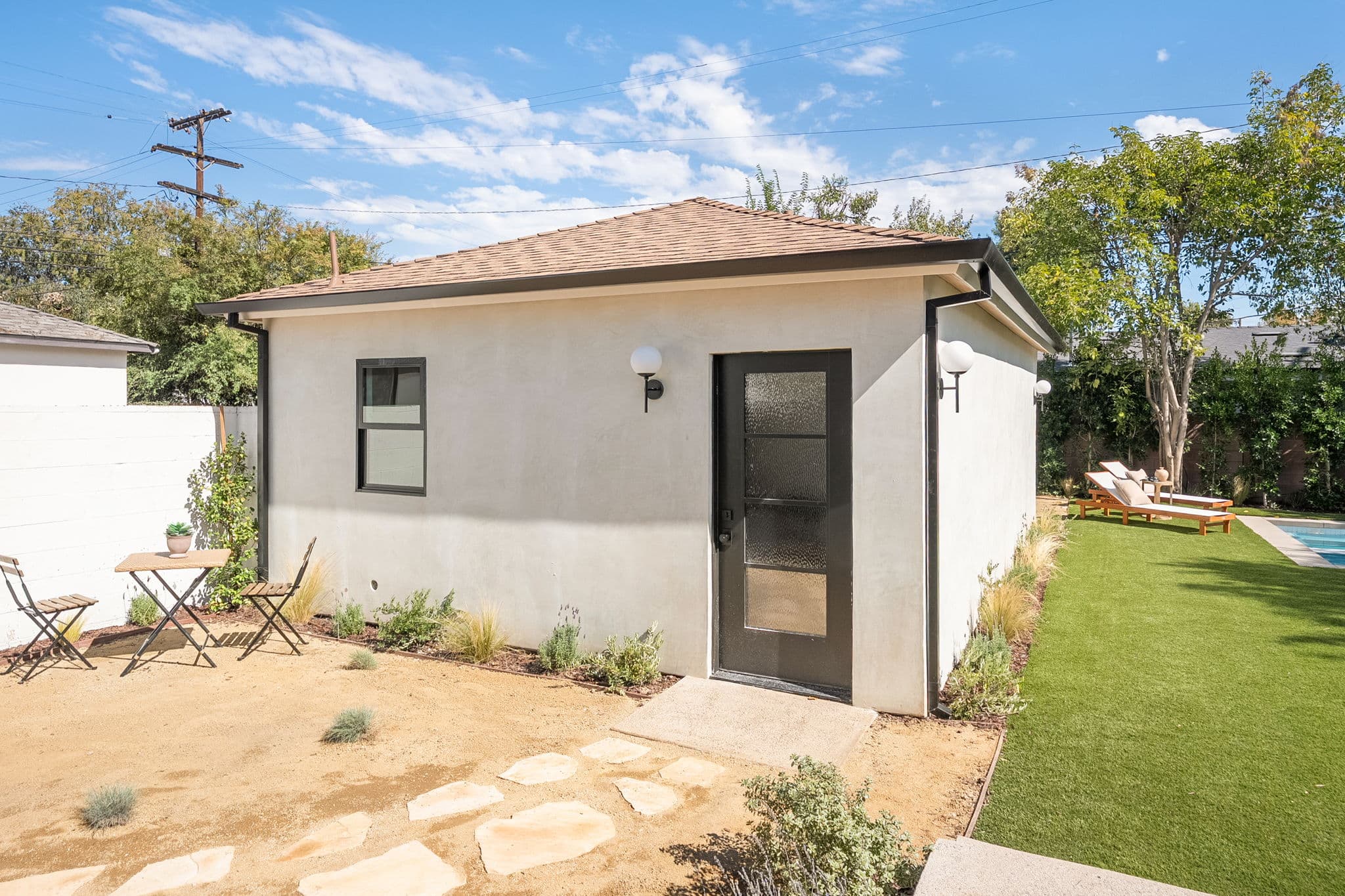 5444 Morella Avenue 80